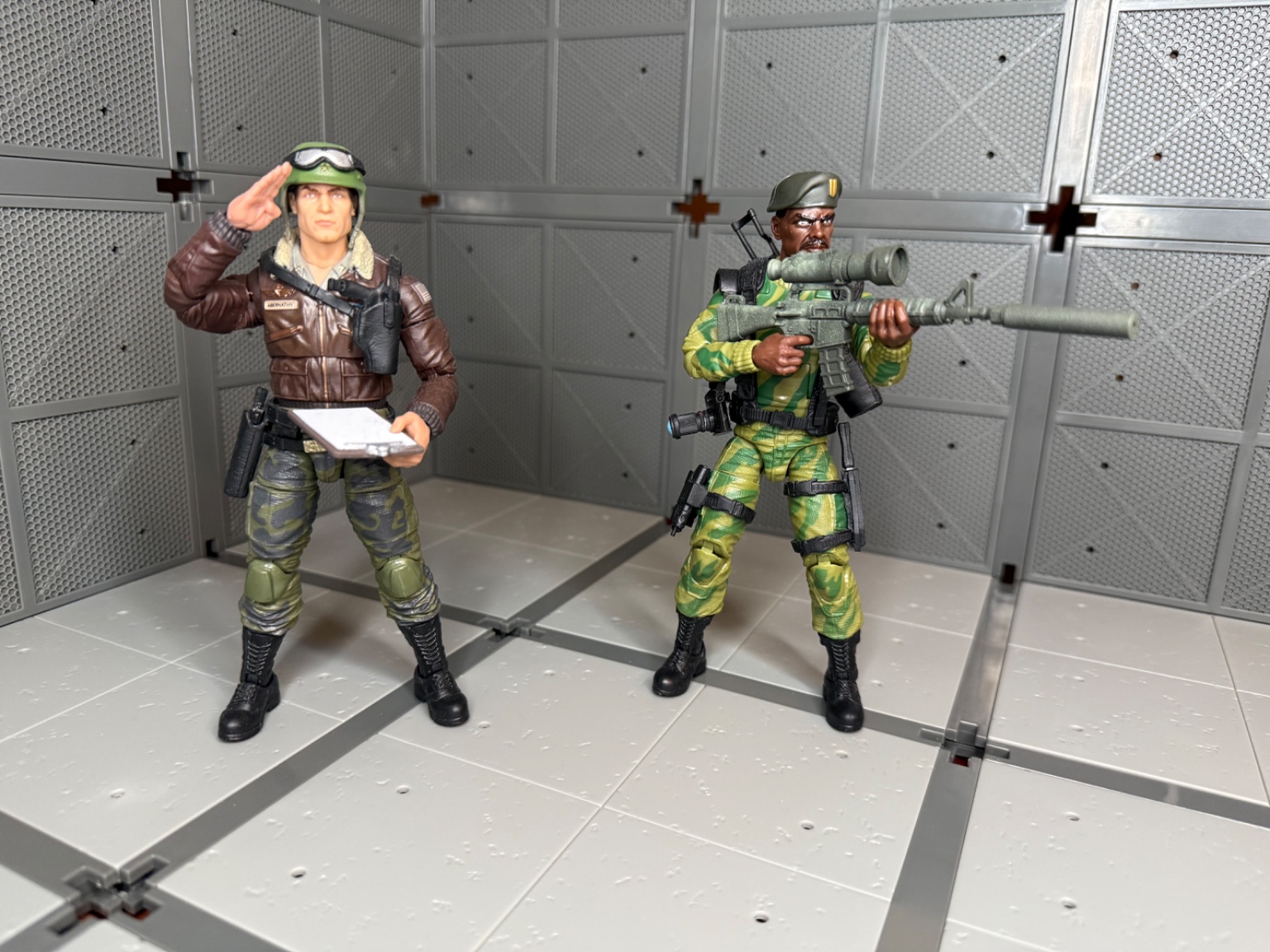 G.I.Joe Command - Hawk & Stalker - Image 1