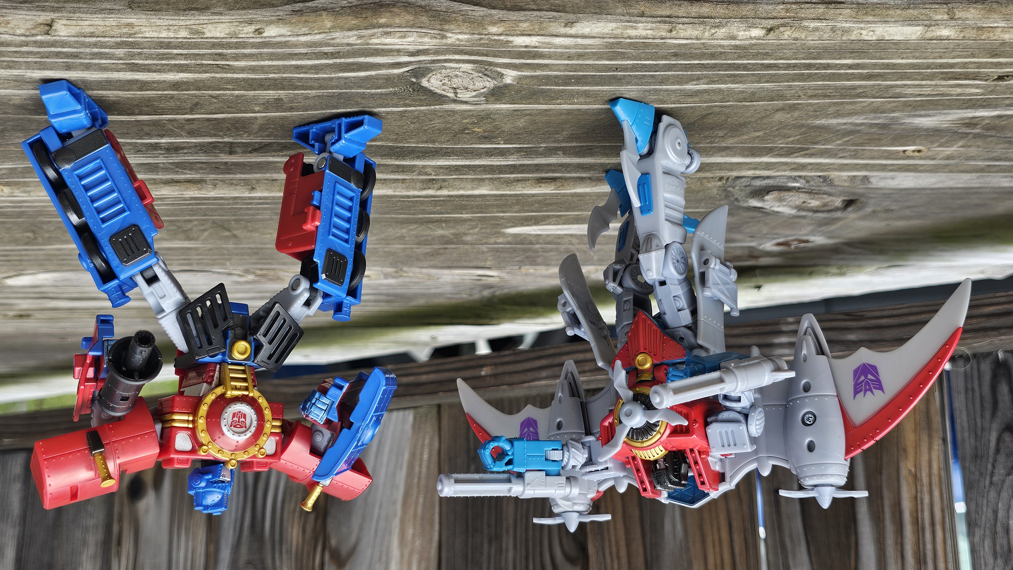 Hearts of Steel Optimus Prime - Image 5
