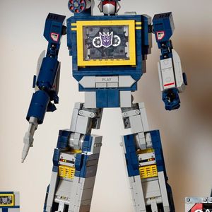 Lego’s first buildable Decepticon Transformer is a talking Soundwave