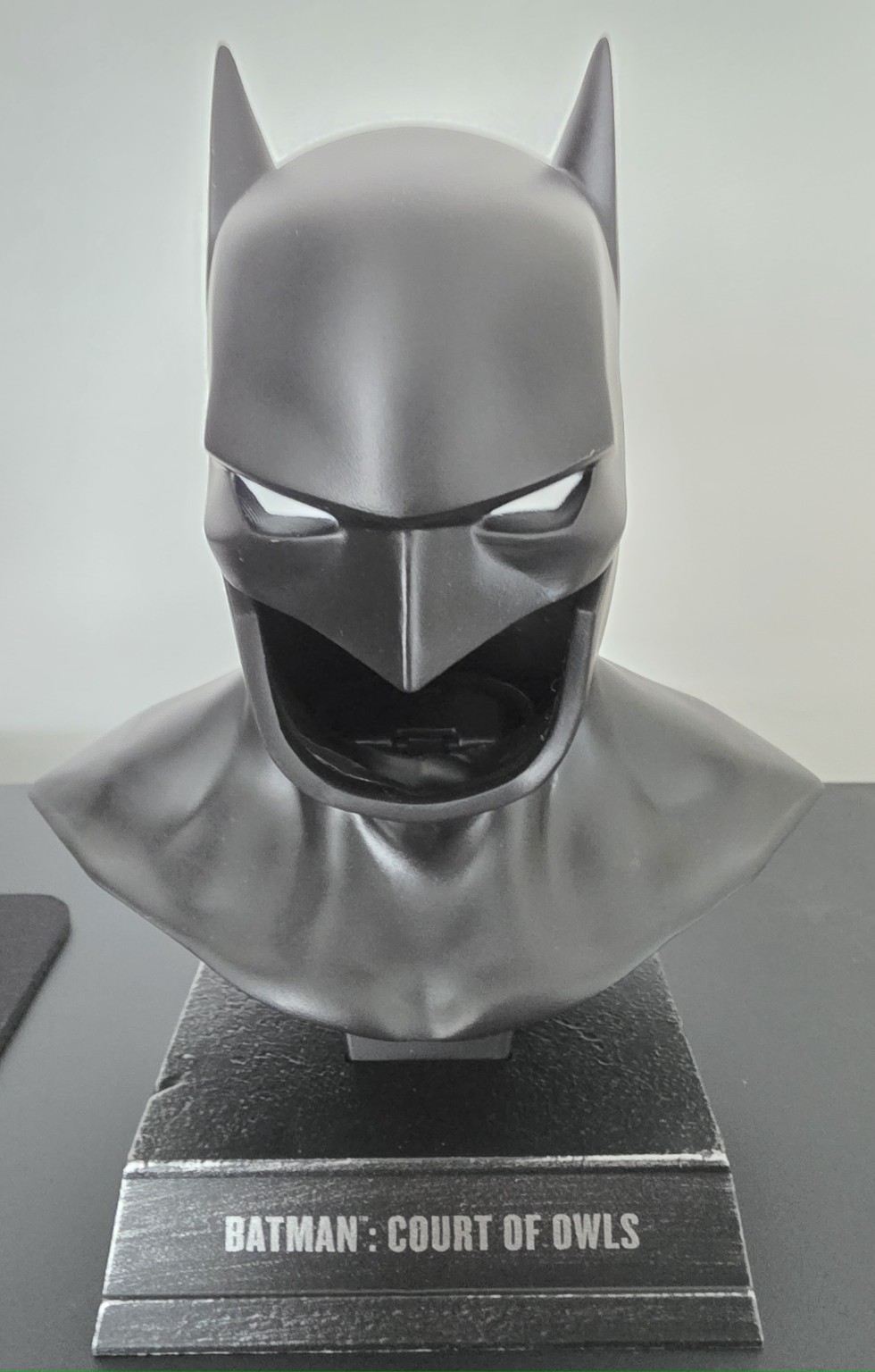 Batman Court Of Owls Cowl (scale 1:3) - Image 1