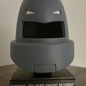 Dark Knight Returns Cowl (1:3 scale)