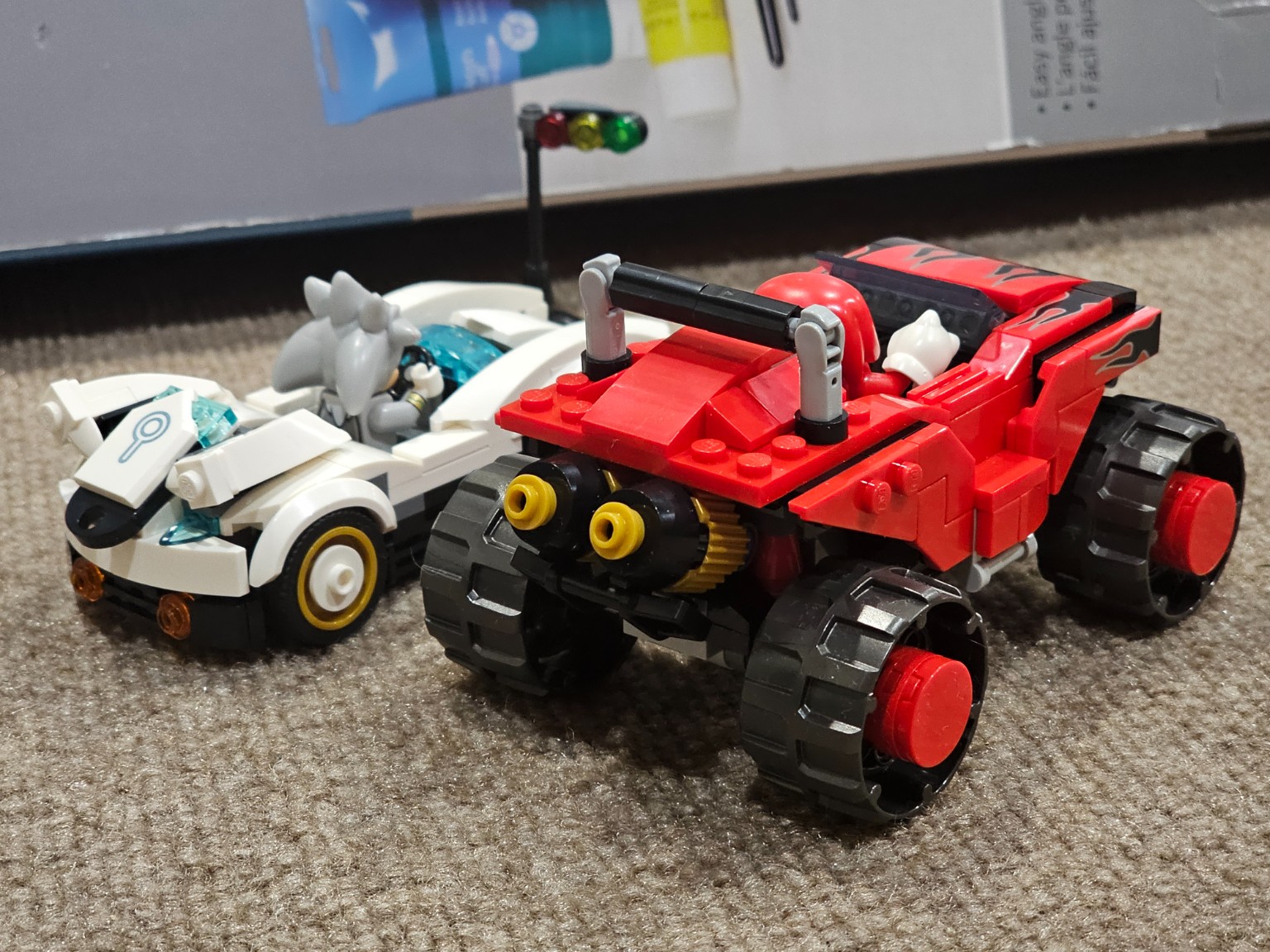 Silver vs Knuckles  - Image 3