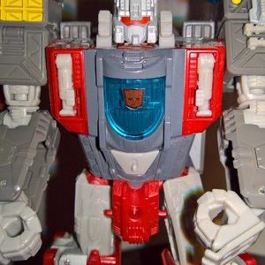 Titans Return - Voyager - Autobot - Broadside