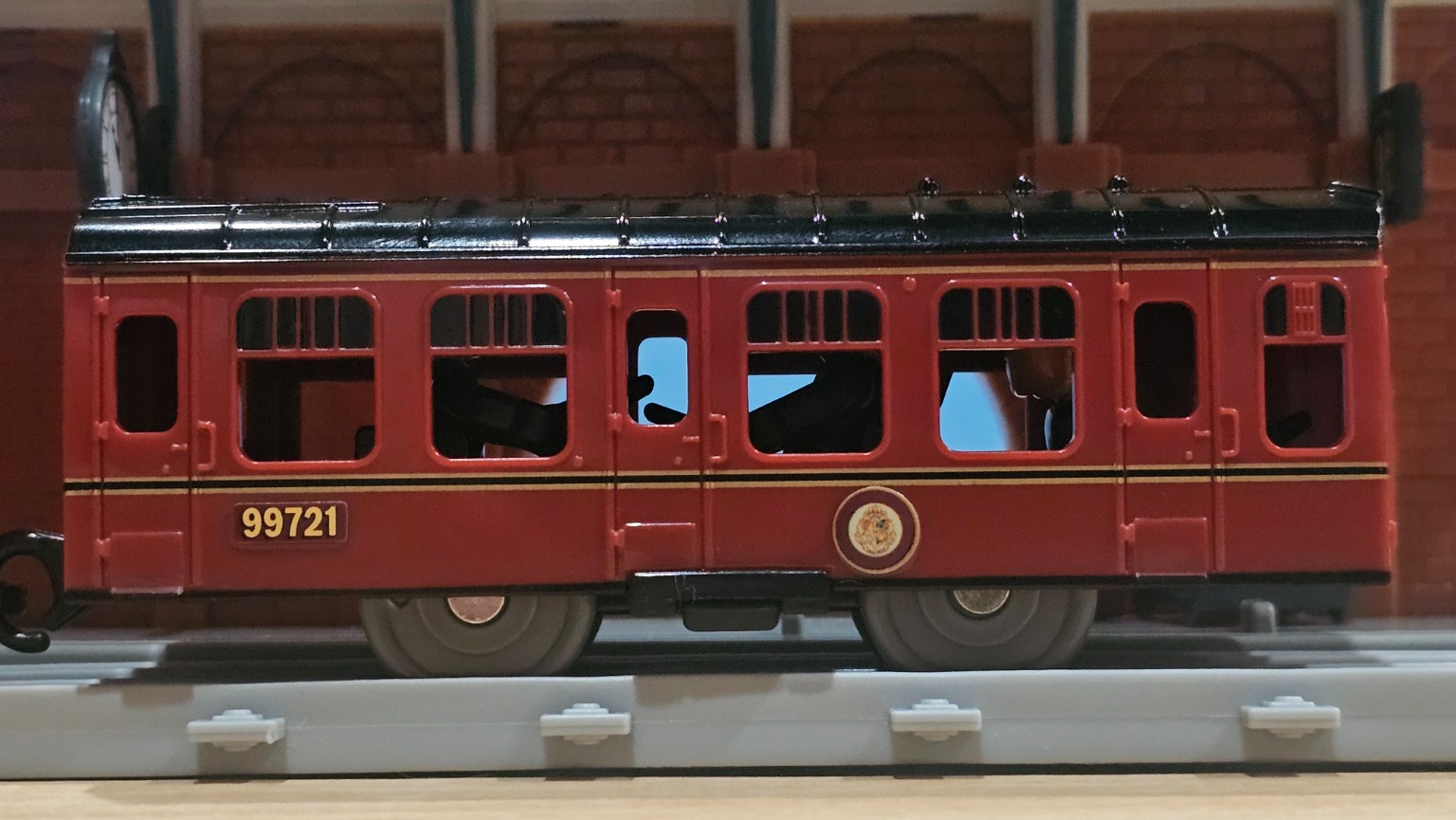 Hogwarts Express - Image 6