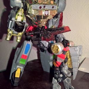 Generations - Autobot - Grimlock