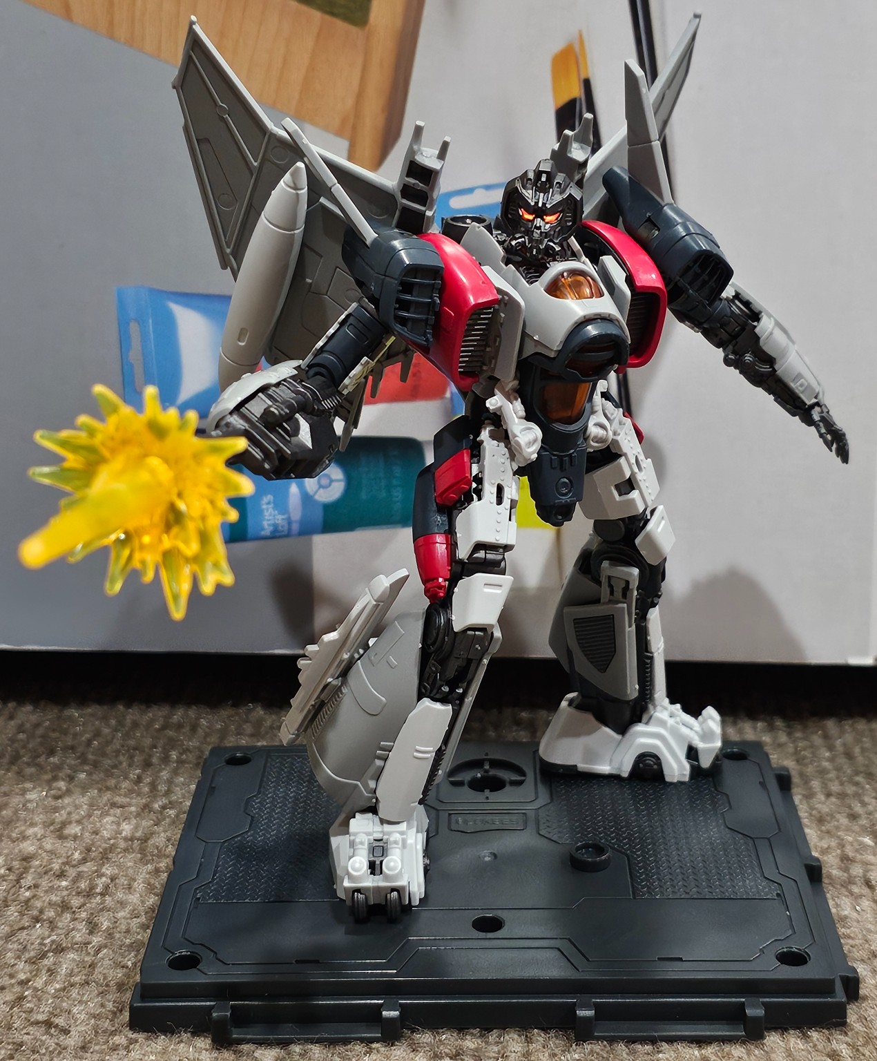 Blitzwing - Image 2
