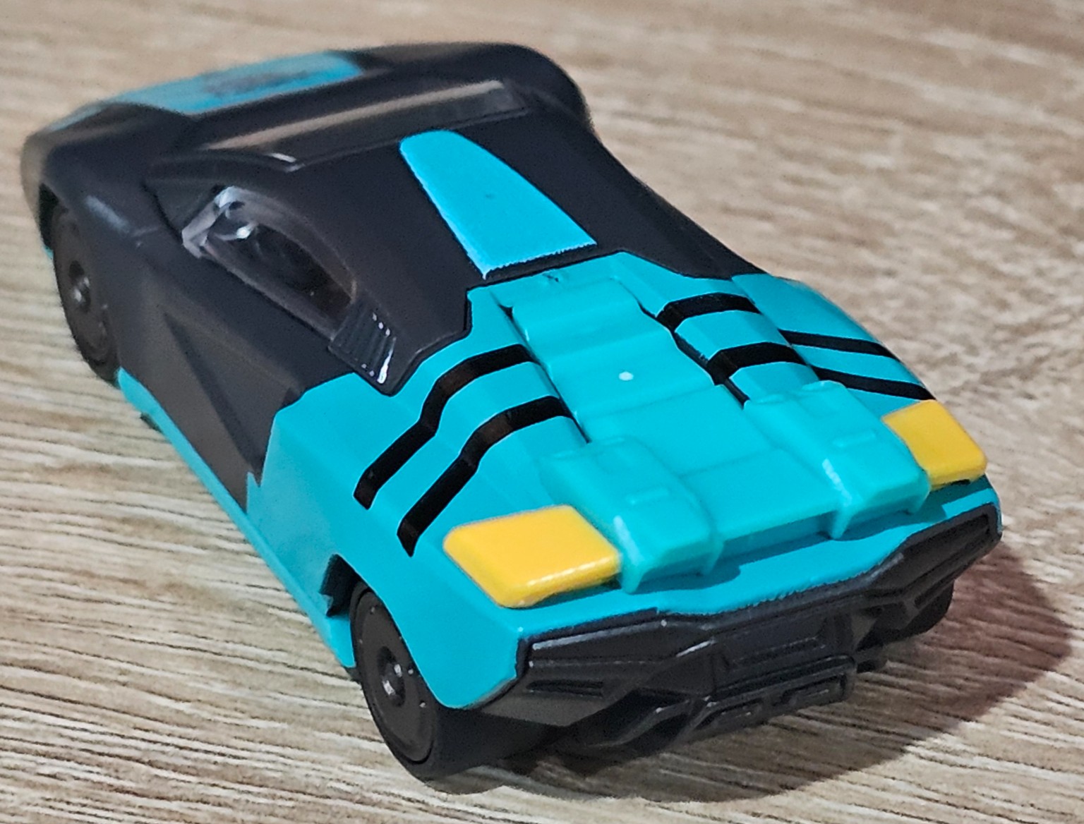 Sideswipe - Image 2