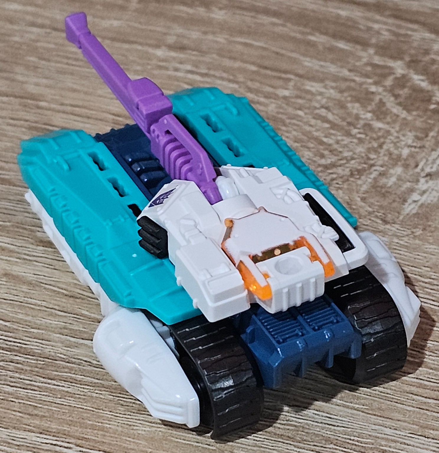 Overlord Tank - Image 2