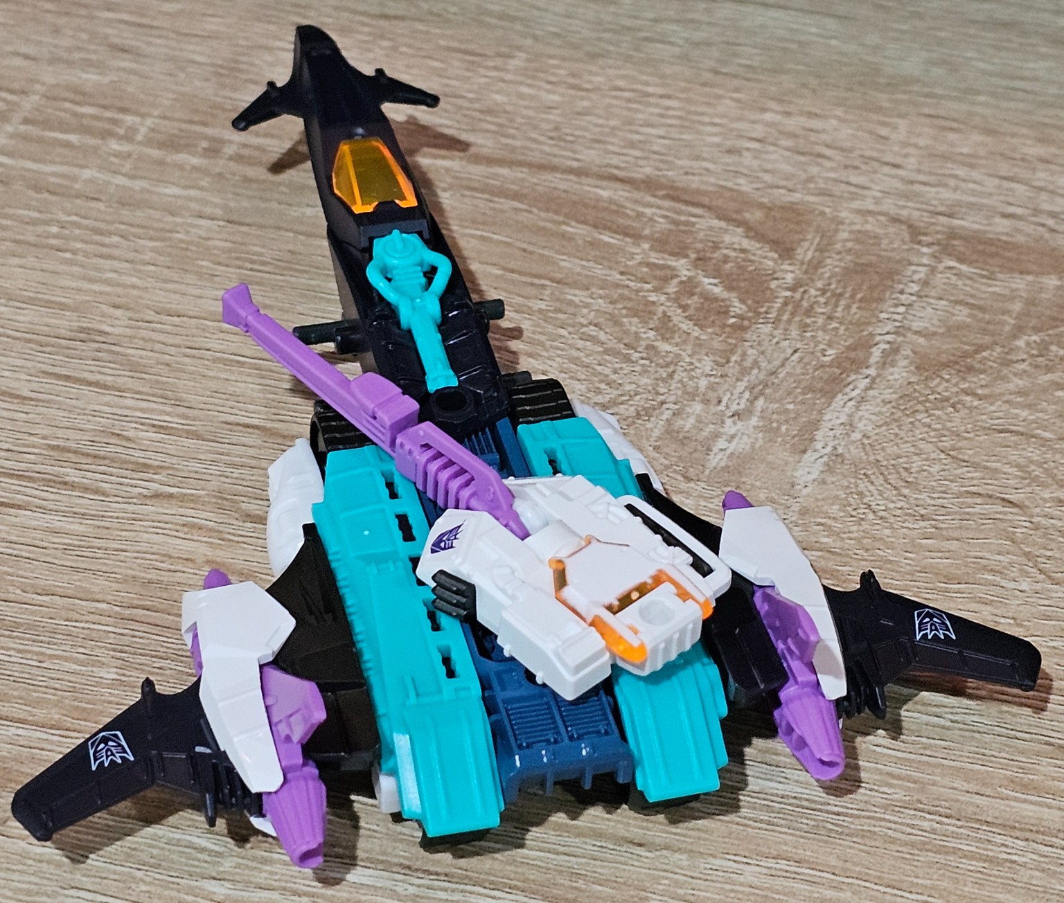 Overlord Fusion 1 - Image 2