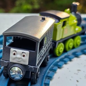 Oilver & Toad