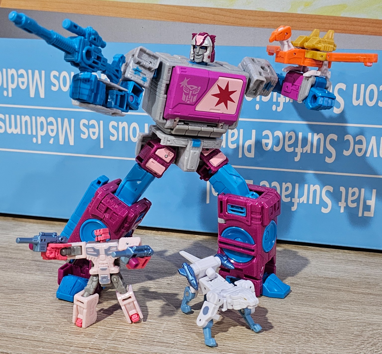 Blaster, Glit, Sundor and Rosanna - Image 4