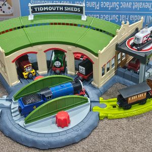 Exploring Tidmouth Sheds 