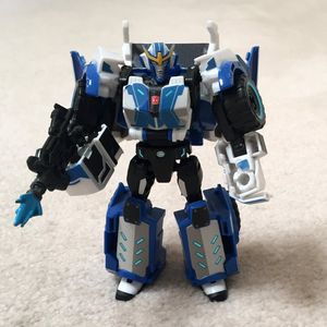 Robots in Disguise Strongarm
