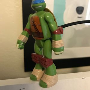 Leonardo Book Light