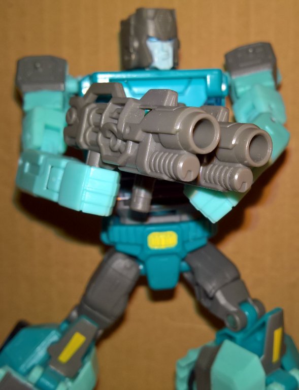 Titans Return - Deluxe - Autobot - Sergeant Kup - Image 4