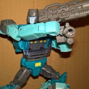 Titans Return - Deluxe - Autobot - Sergeant Kup