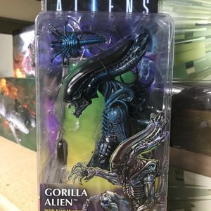 Gorilla Alien with Face Hugger