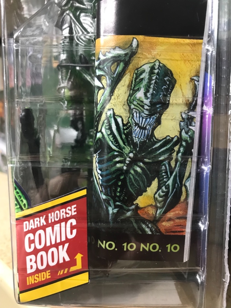 Mantis Alien with Chest Burster - Image 4