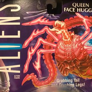 Queen Face Hugger