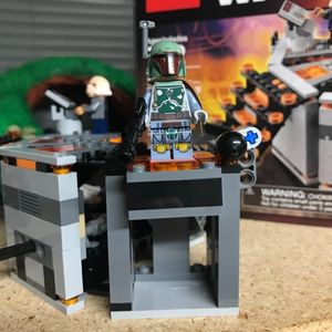 Carbon-Freezing Chamber with Boba Fett, Ugnaught, Han Solo and Han Solo in Carbonite