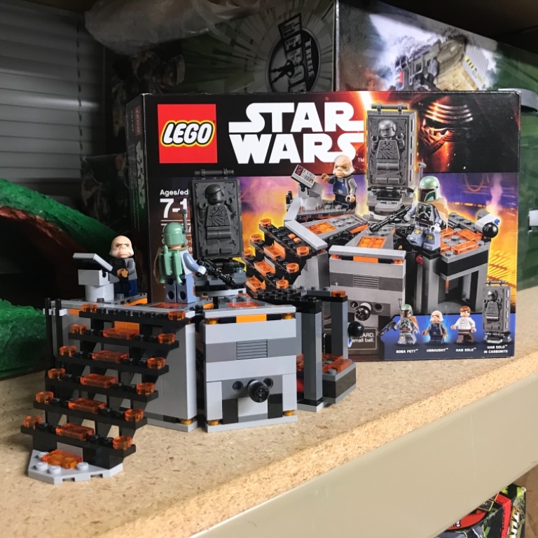 Carbon Freezing Chamber with Boba Fett Ugnaught Han Solo and Han