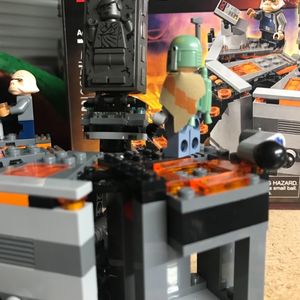 Carbon-Freezing Chamber with Boba Fett, Ugnaught, Han Solo and Han Solo in Carbonite