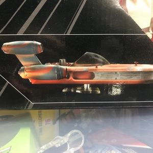 X-34 Landspeeder with Luke Skywalker