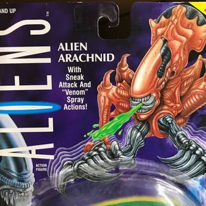 Alien Arachnid (off card)
