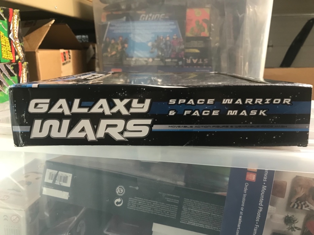 Galaxy Wars Space Warrior Figure and Face Mask Version 2 - Image 9