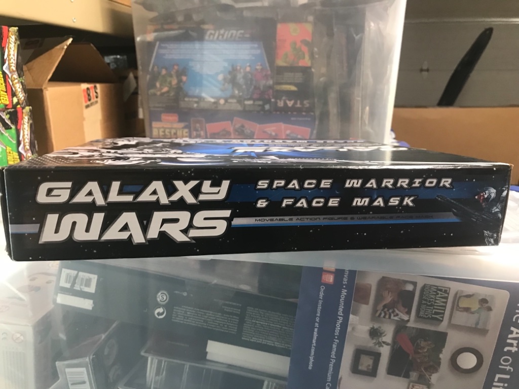 Galaxy Wars Space Warrior Figure and Face Mask Version 2 - Image 5