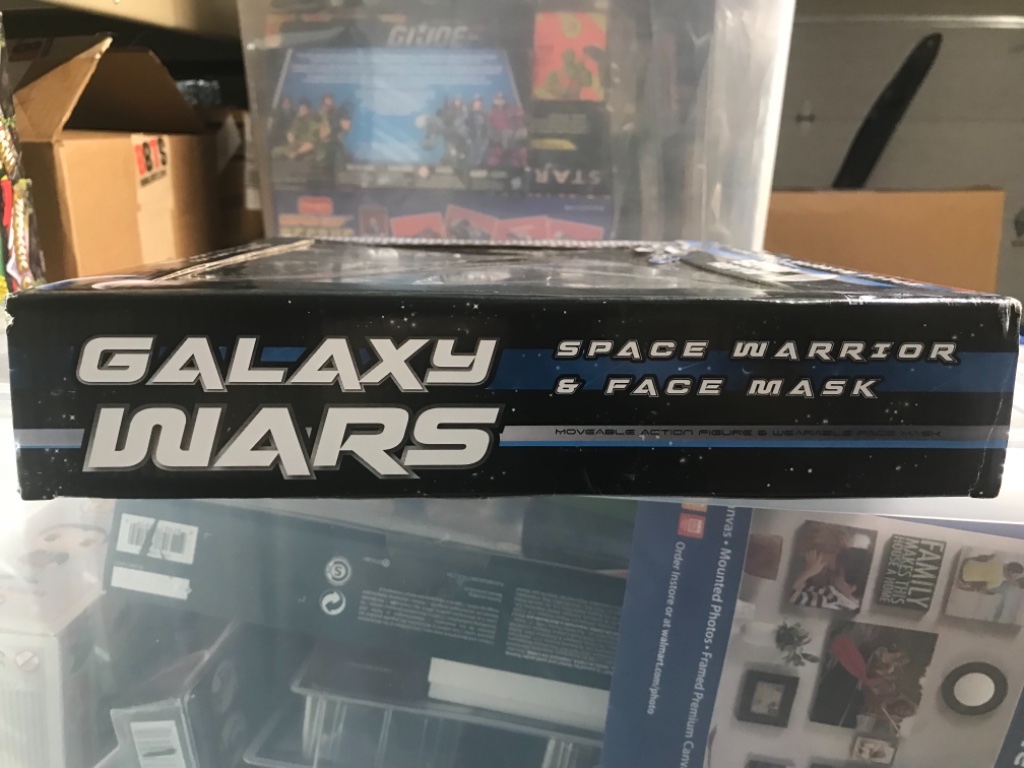 Galaxy Wars Space Warrior Figure and Face Mask Version 2 - Image 6