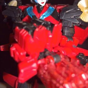 Titans Return - Deluxe - Autobot - Windblade