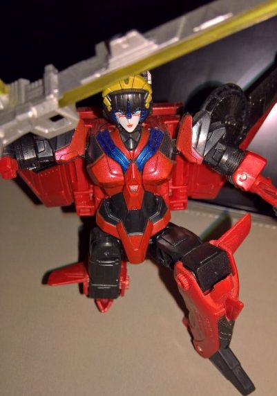 Titans Return - Deluxe - Autobot - Windblade - Image 10