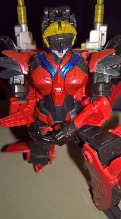 Titans Return - Deluxe - Autobot - Windblade - Image 14