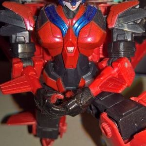 Titans Return - Deluxe - Autobot - Windblade