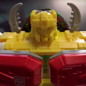 Power of the Primes - Deluxe - Autobot - Repugnus