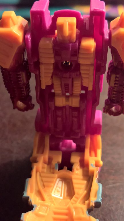Power of the Primes - Prime Master - Decepticon - Quintis Prime w/ Bludgeon decoy armor - Image 5