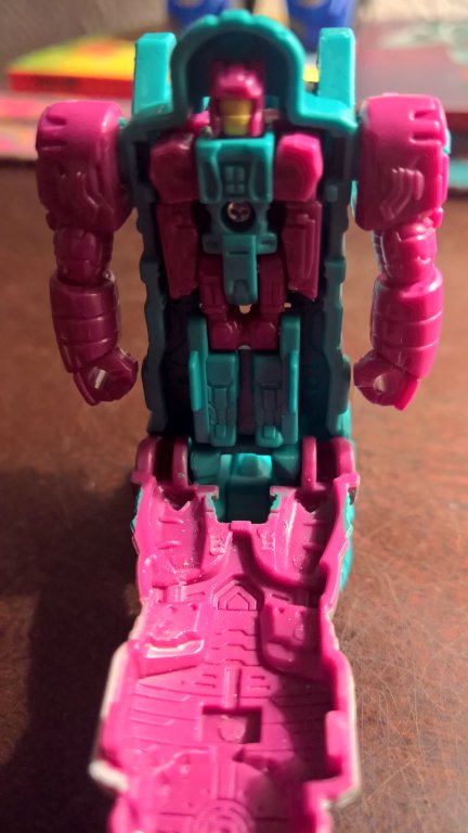 Power of the Primes - Prime Master - Decepticon - Solus Prime w/ Octopunch decoy armor - Image 3